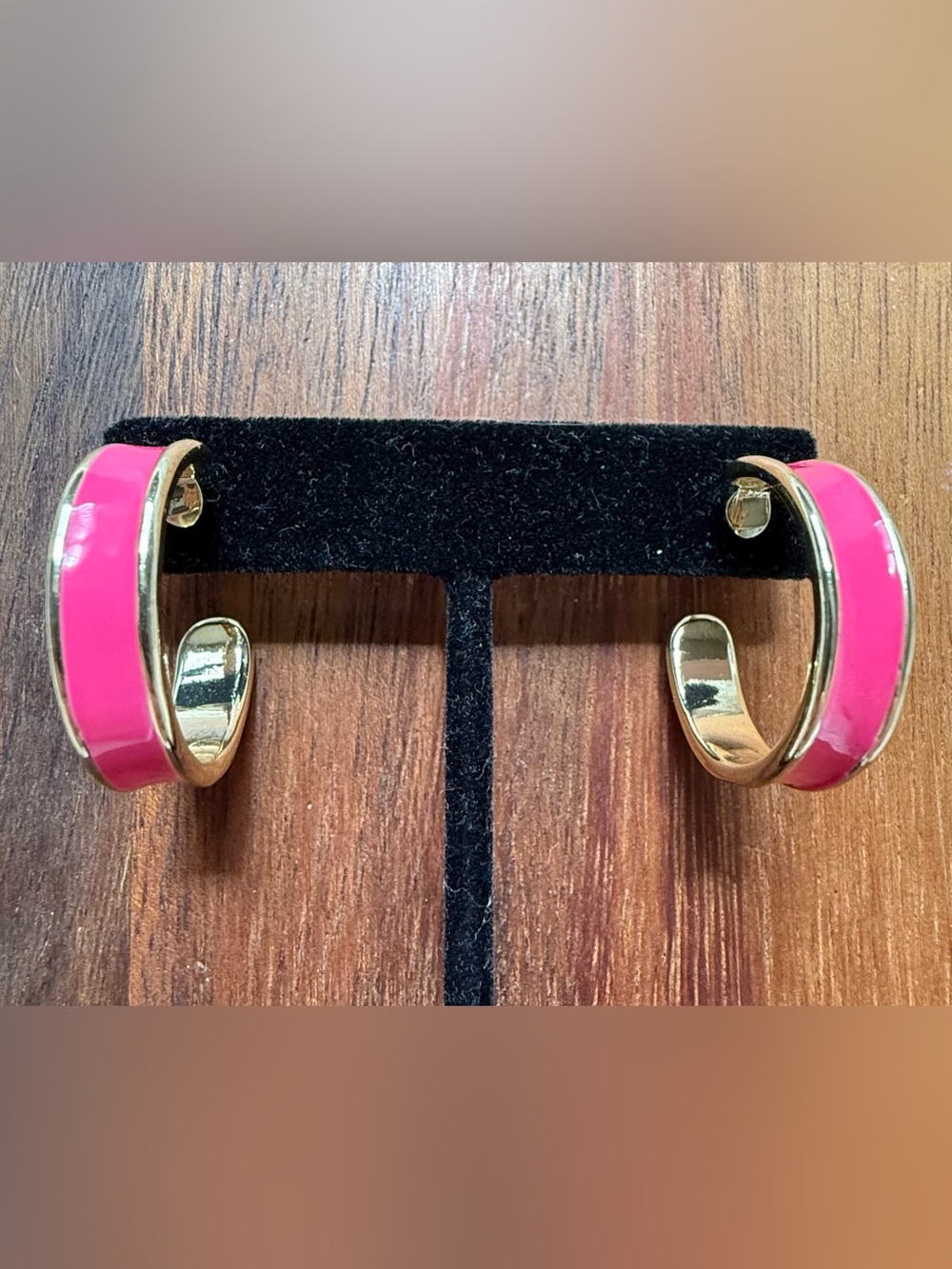 R.J. Graziano Hot Pink Enamel Gold-Tone Hoop Earrings Pierced Vintage